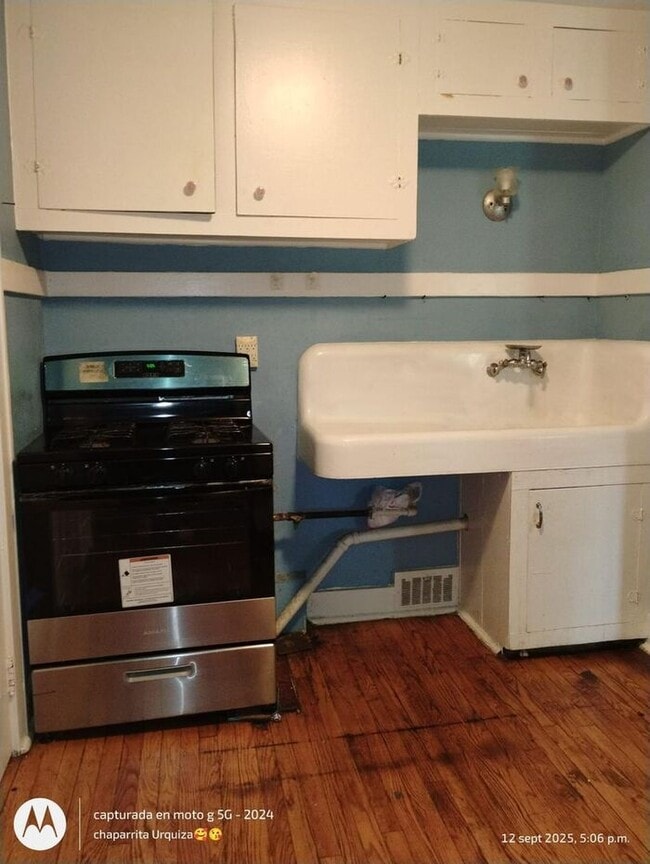 Building Photo - 419 N Princeton Ave