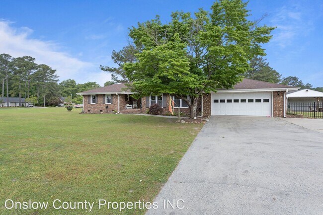 Building Photo - 3 br, 2 bath House - 2004 Brices Creek Rd