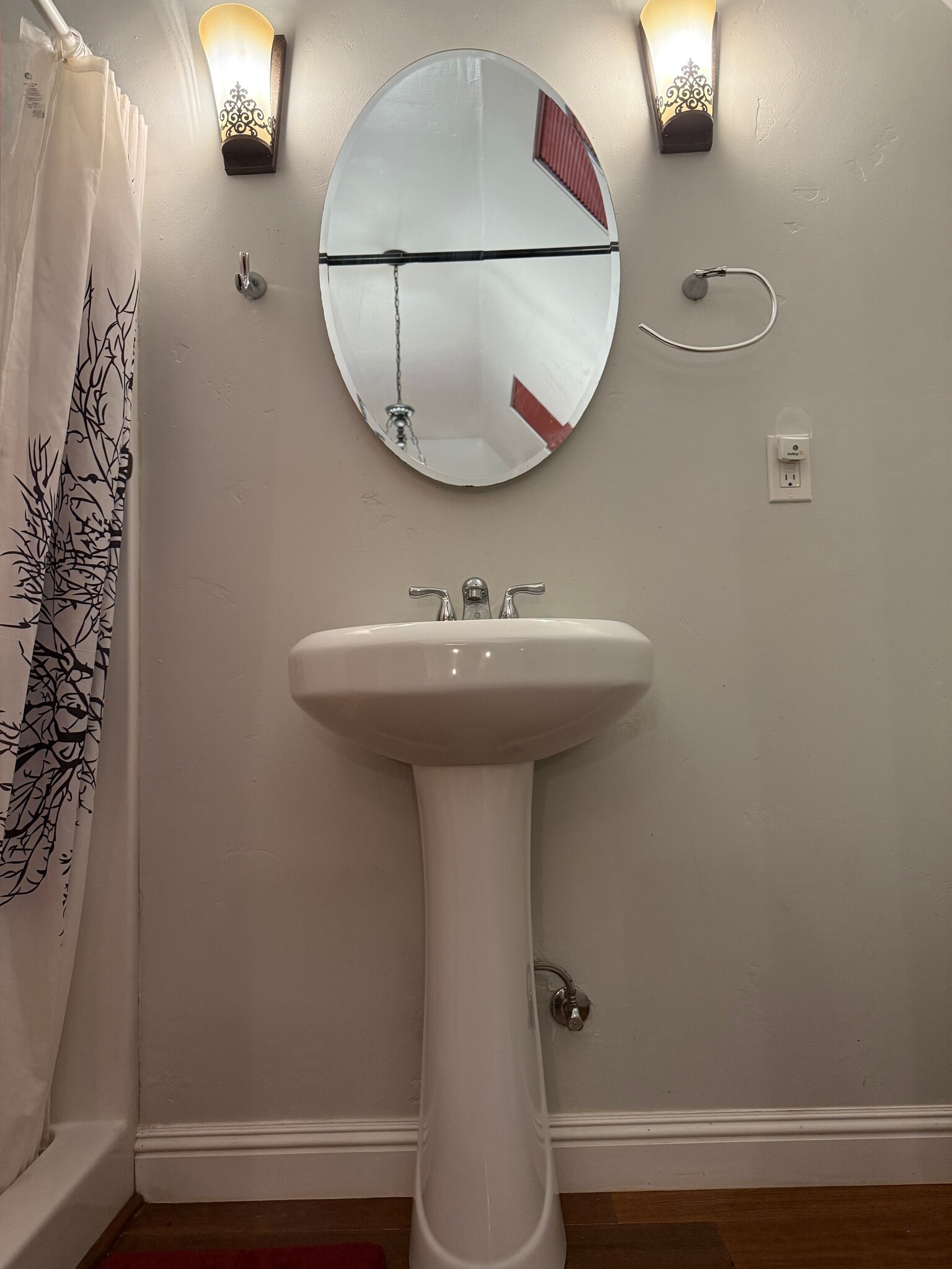 Building Photo - 312 Crest Dr