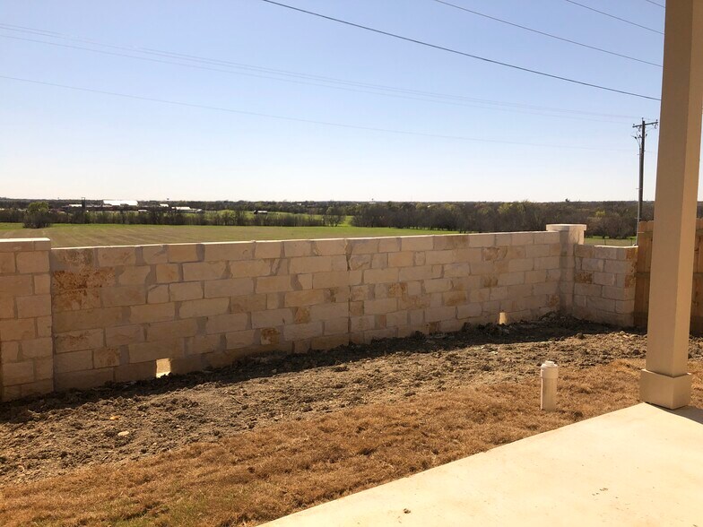 Fenced In Yard - Great for Pets! - 1807 Davidson Ranch Dr