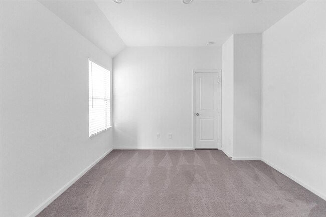 Building Photo - 1426 Northwood Blf Ln
