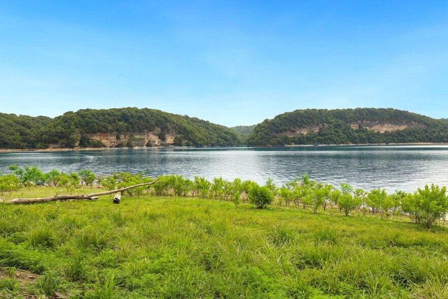 Building Photo - 18440 Ponderosa Dr