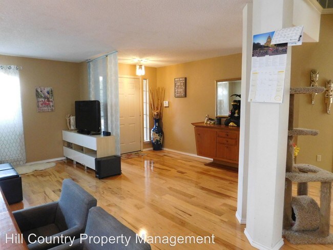 Building Photo - 13218 Tamayo Dr