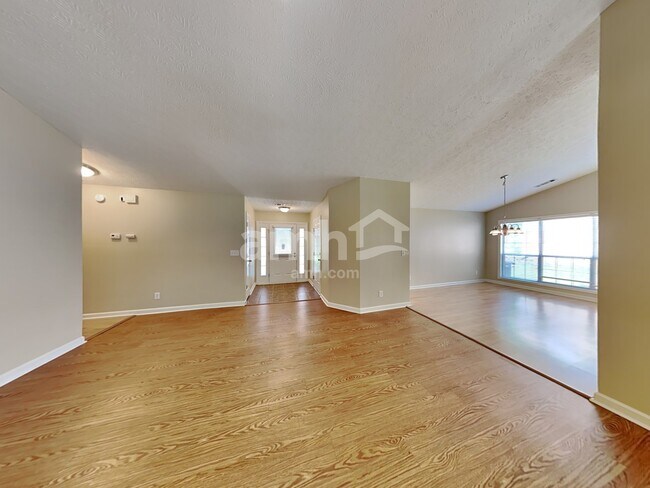 Building Photo - 4620 English Oaks Ln NW