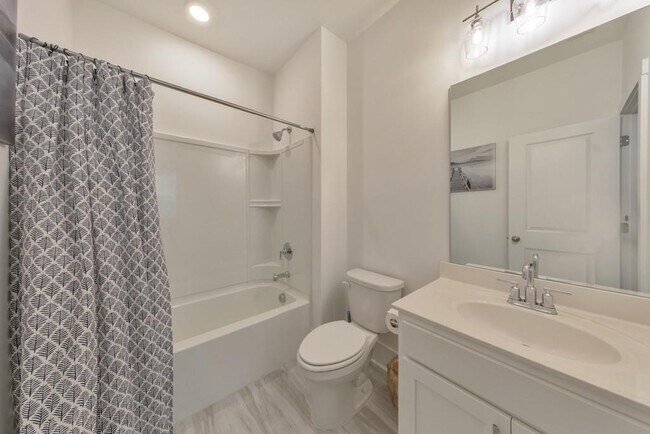 Building Photo - 1519 Layton Ln NW