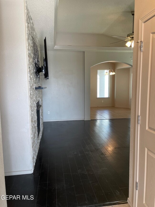 Building Photo - 11249 Duster Dr