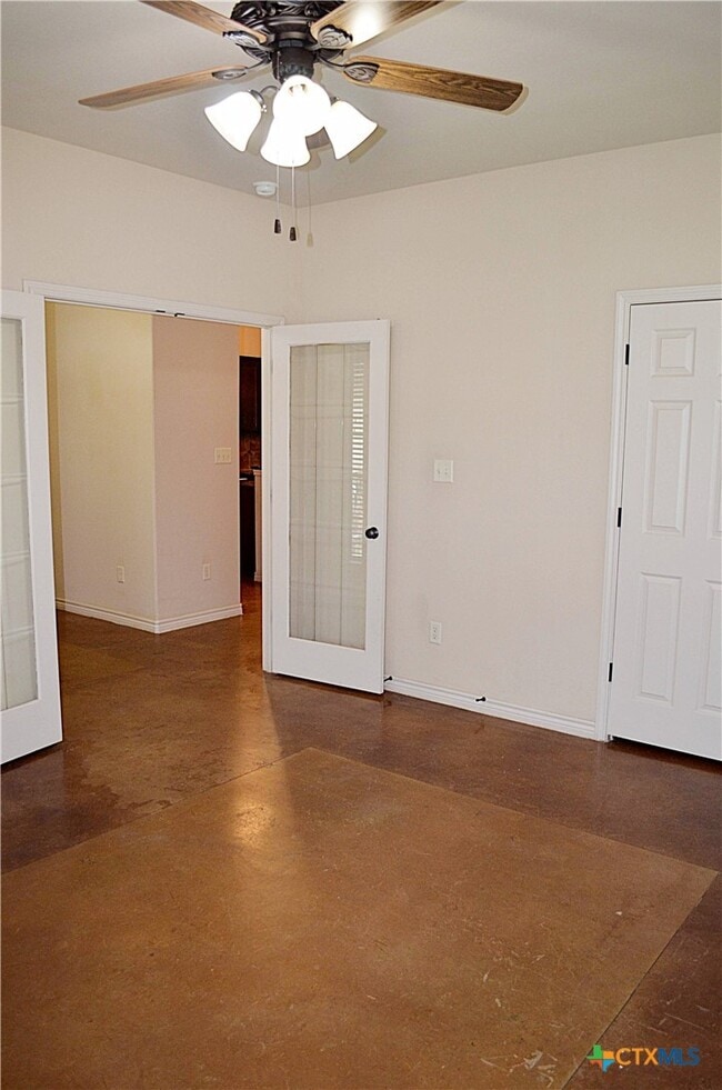 Building Photo - 5900 Boxelder Trail