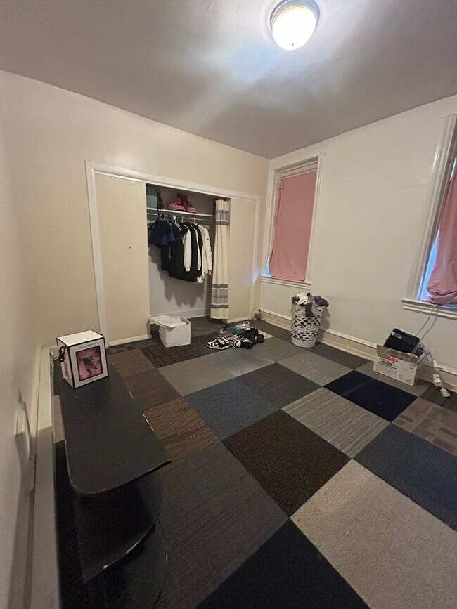 Building Photo - 2211 N 4th St