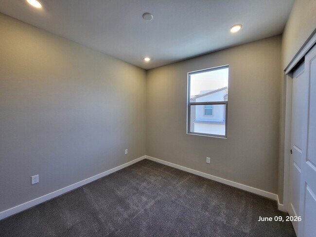 Building Photo - 11466 Ethereal Lndg Ave