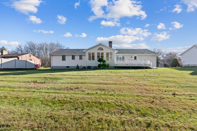 Building Photo - 127 Two Rod Hwy