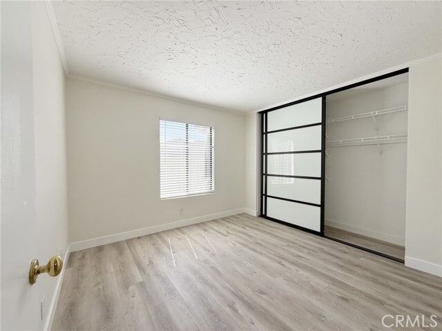 Building Photo - 231 Springview