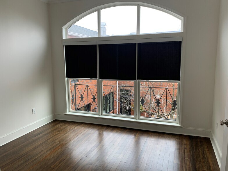 Bedroom - 151 W Main St