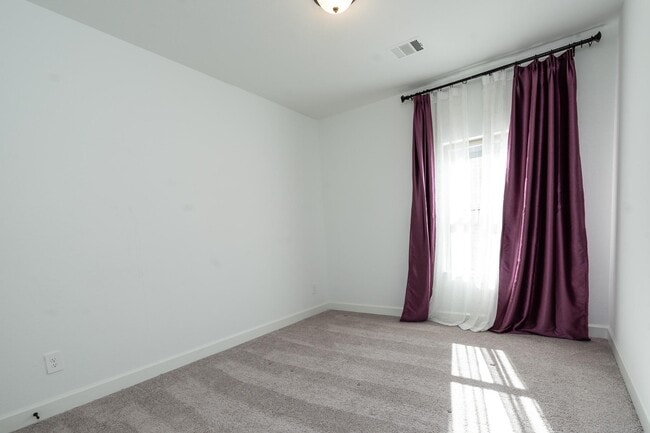 Building Photo - 4118 Ana Ridge Ln