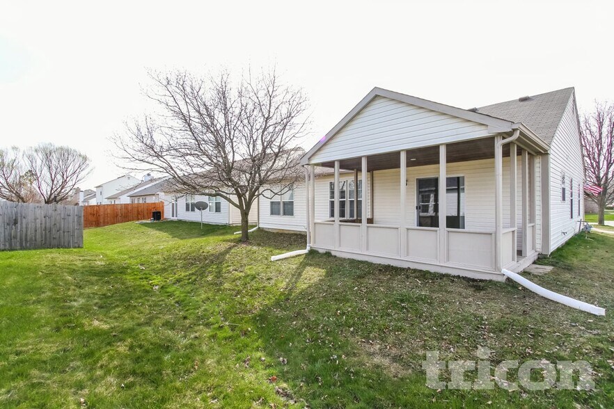 Building Photo - 2313 Real Quiet Dr