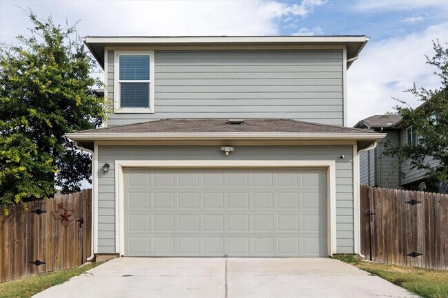Building Photo - 2017 Arborside Dr