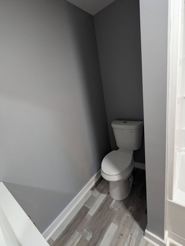 Building Photo - 19 Main St