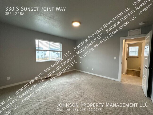 Building Photo - 330 S Sunset Point Way