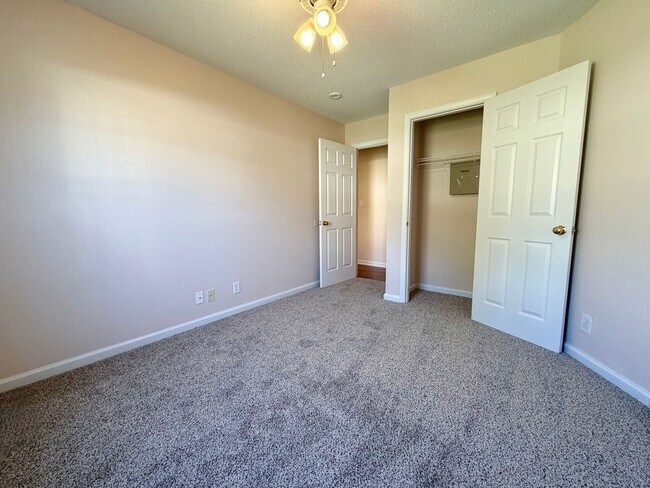 Building Photo - 1380 Scrub Oak Drive