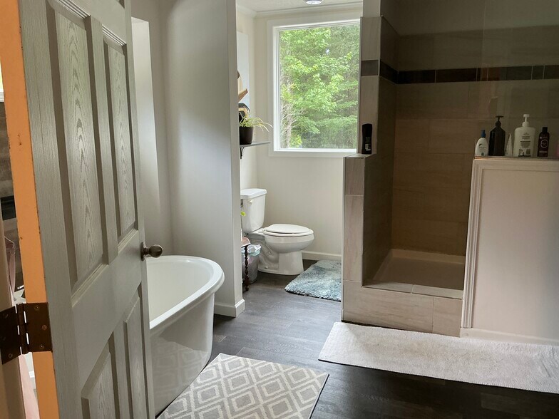 Building Photo - 7148 Horseshoe Cir