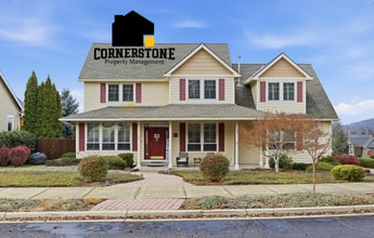 Building Photo - 69 Greenmoor Dr