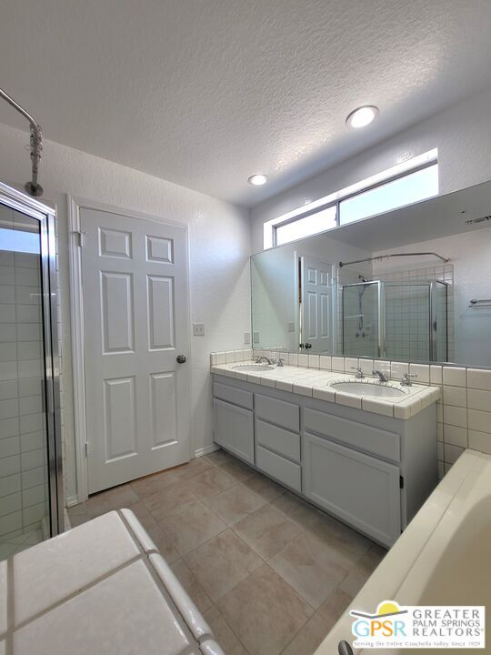 Building Photo - 66365 Cactus Dr