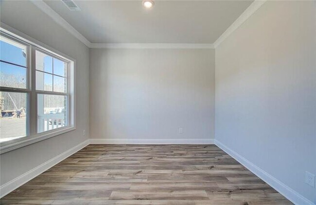 Building Photo - 324 Sterling Creek Wy