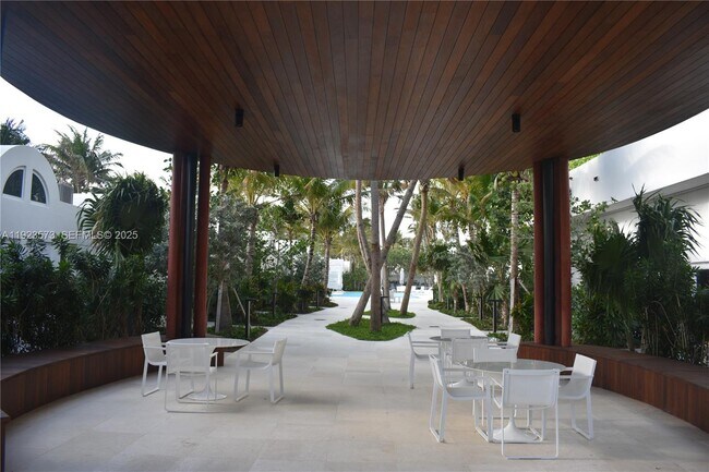 Building Photo - 6365 Collins Ave