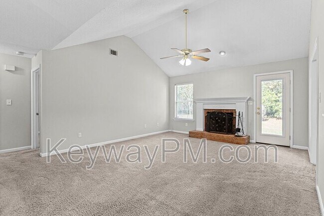 Building Photo - 5 Astor Ct