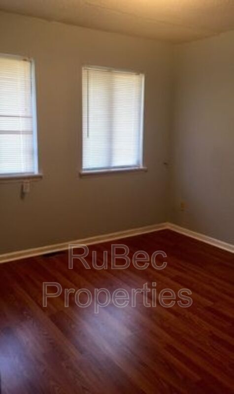 Building Photo - 6024 Spanish Oak Rd