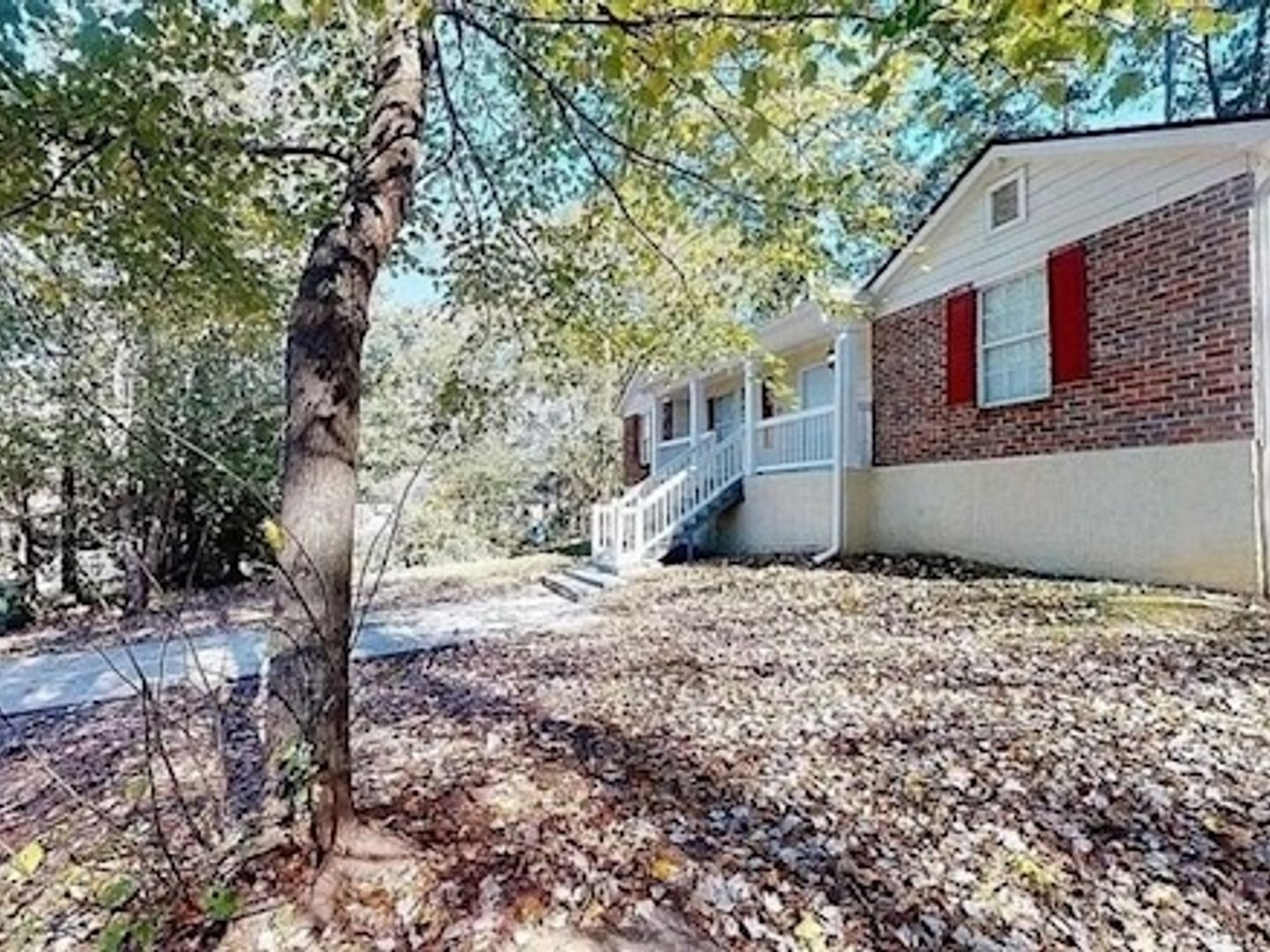 Building Photo - 340 Willis Mill Rd SW