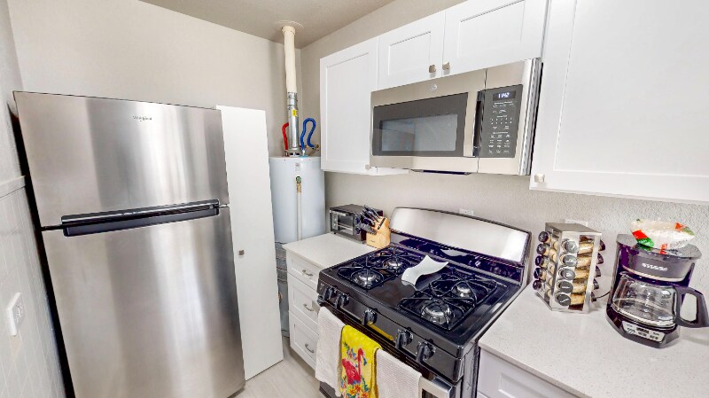 Building Photo - 128 Claremont Ave