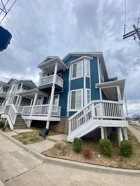 Building Photo - 1089 N Leverett Ave