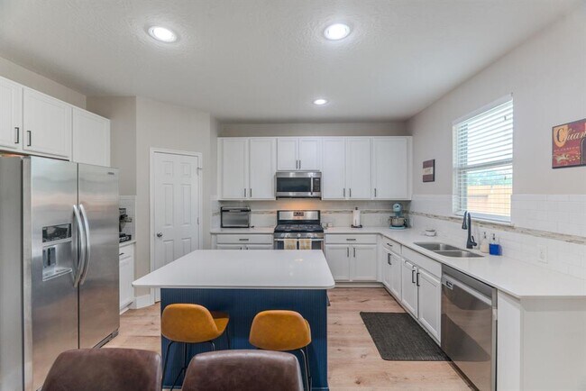 Building Photo - 2907 Coastal Prairie Ln