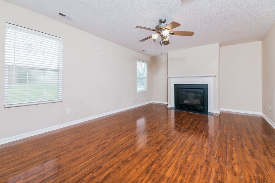 Building Photo - 1328 Marbank St