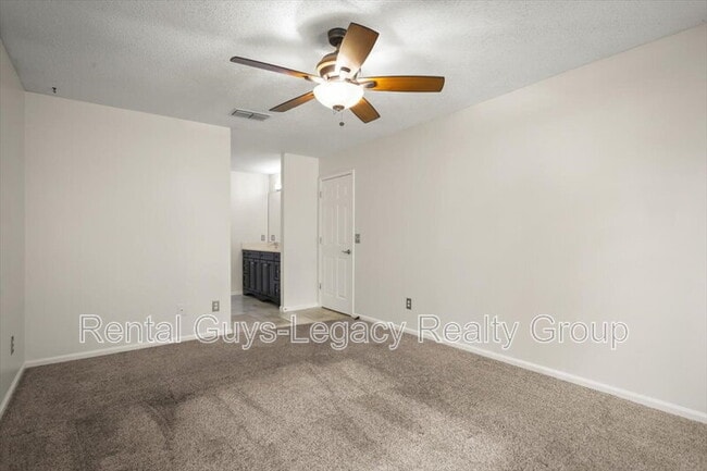 Building Photo - 3633 Carol Ann Ln