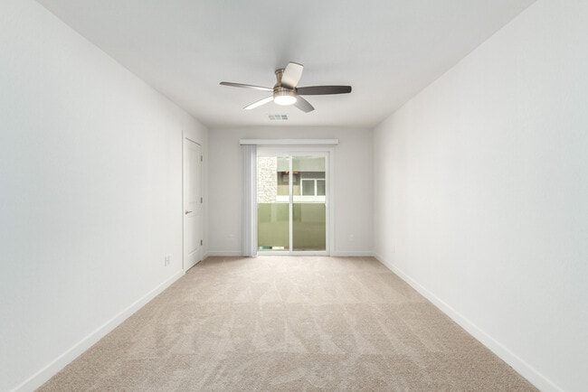 Building Photo - Villa 51e