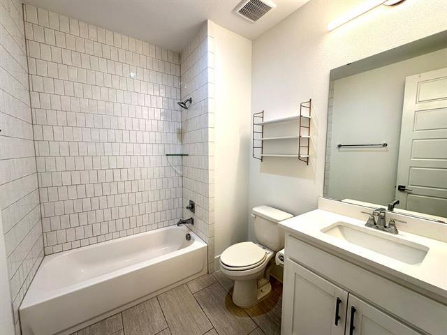 Building Photo - 6108 Preserve Dr