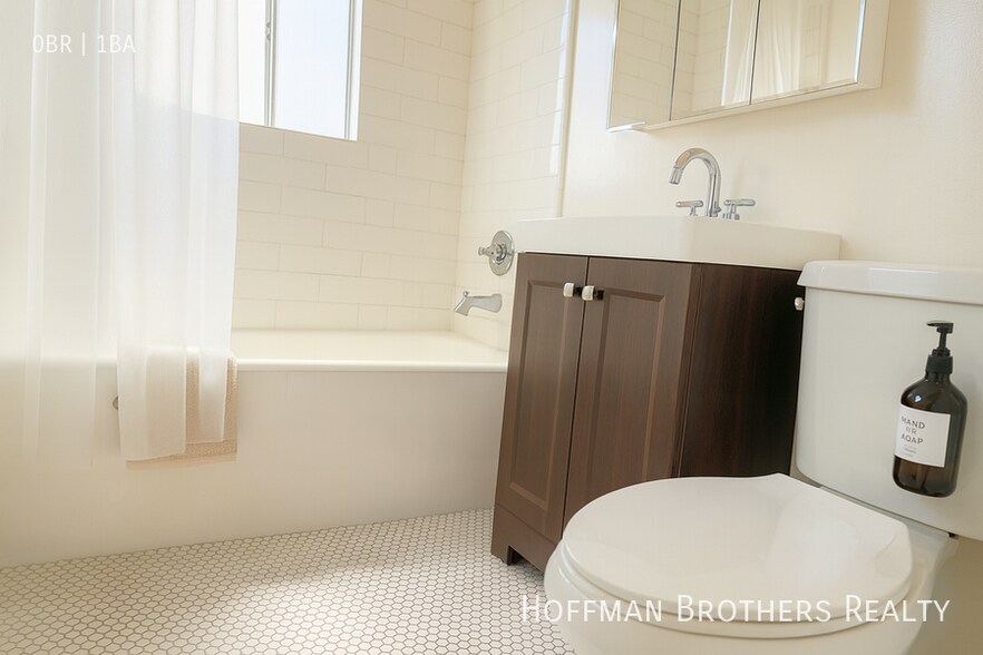 Building Photo - 1525 Cassil Pl