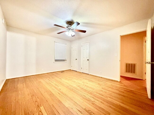 Building Photo - Charming Ranch with Fireplace, Two Living Areas & Large Lot – Minutes to Downtown