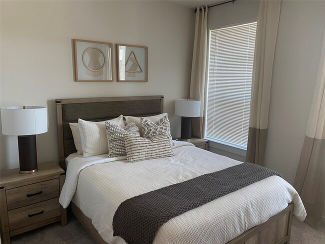 Building Photo - 21707 Redwood Blf Trl