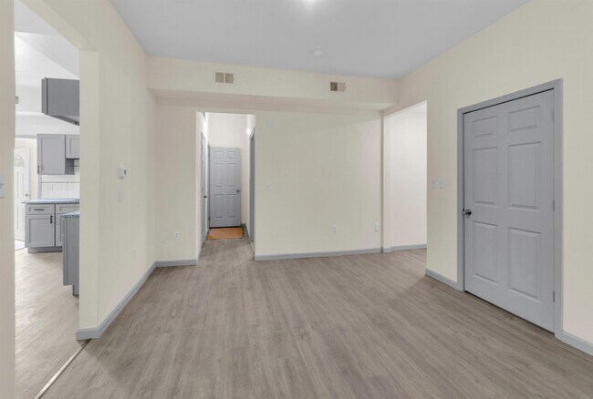 Building Photo - 181-183-183 N 6th St