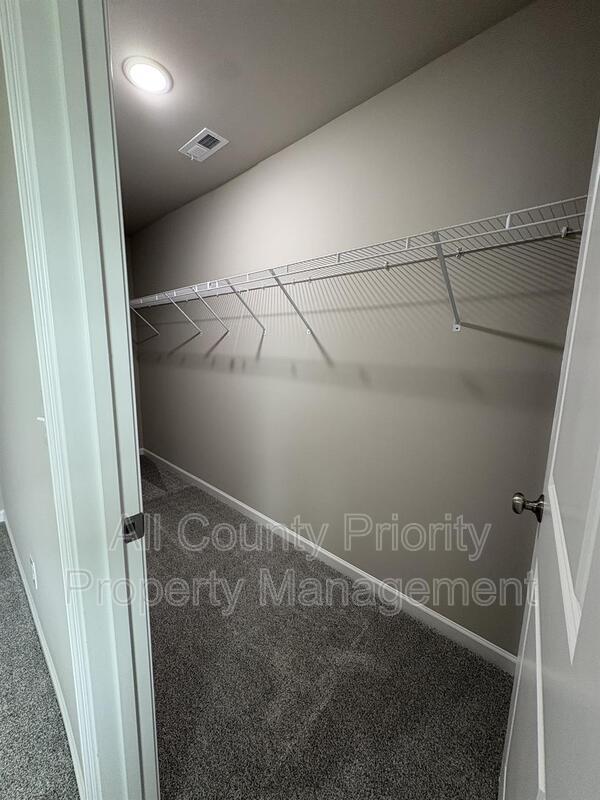 Building Photo - 107 Faucette Dr