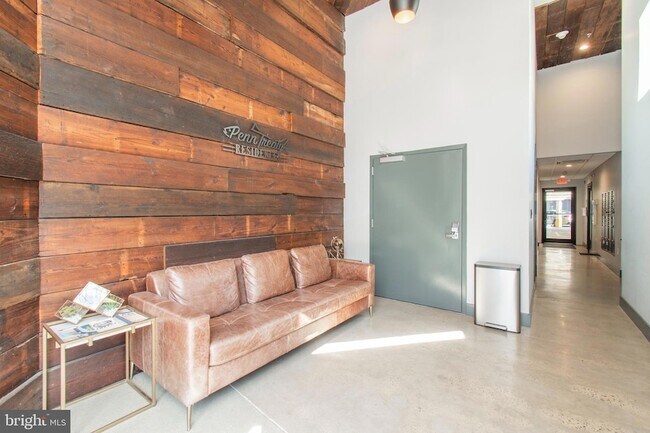 Building Photo - 1405 Frankford Ave