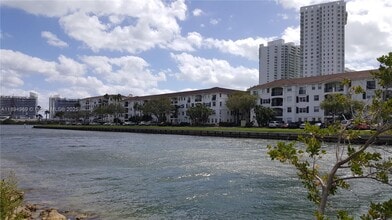 Building Photo - 3255 NE 184th St