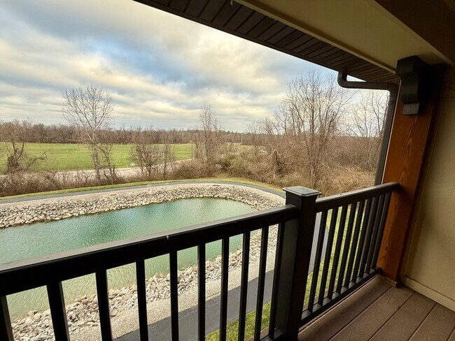 Building Photo - Beautiful 2 Bedroom 2 Bath Condo In St. Peter's