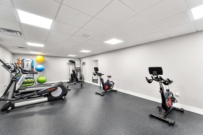 Building Photo - 1457 Tremont St