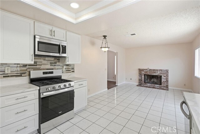 Building Photo - 15303 Rancho Polermo Rd