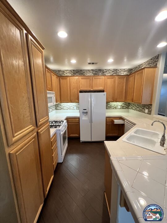 Building Photo - 1220 Mc Millin St