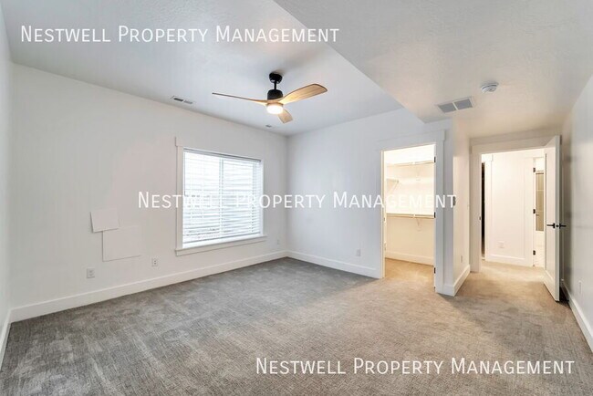 Building Photo - 10907 Paddle Board Way