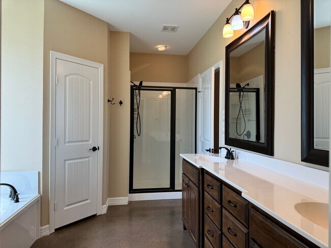 Building Photo - 7345 Flat Rock Ln
